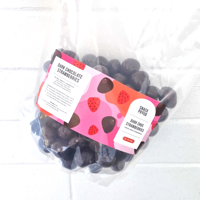 Foodservice BIO - Dark Choc Freeze-Dried Strawberry Nuggets, 1kg